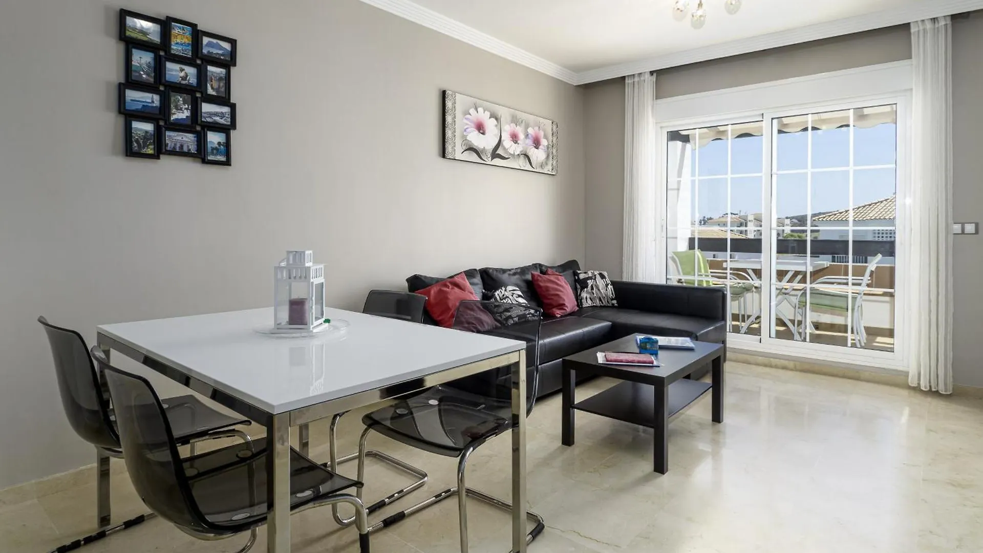 2101-Nice Penthouse In Complex With Pools San Luis de Sabinillas Apartment